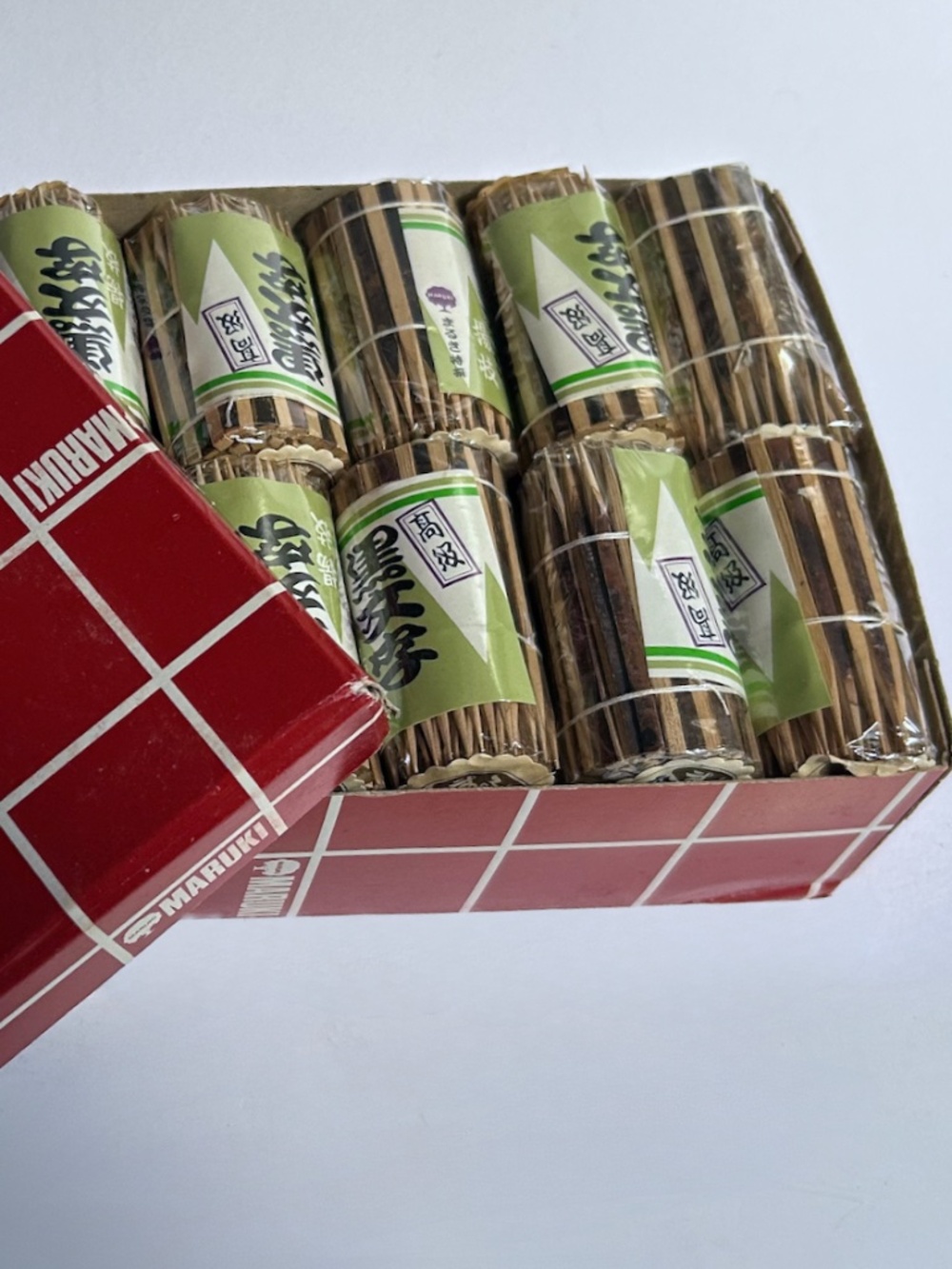 Maruki Box of 20 Bundled Kuromoji Wood Serving Sticks